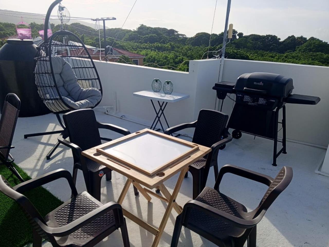 Casita Linda Larimar - 2Br Apartment With Rooftop, Bay Views, Fast Wifi, Near Beach In Barahona Luaran gambar
